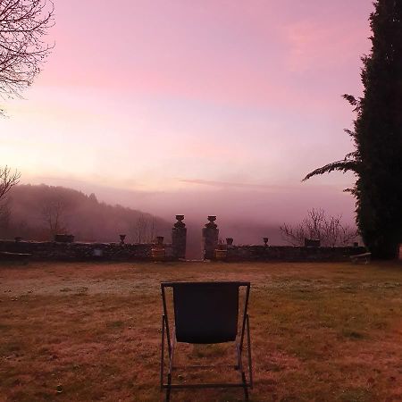 Les Pierres Lotoises - Chambre Dhotes Le Pigeonnier Reilhaguet Bagian luar foto