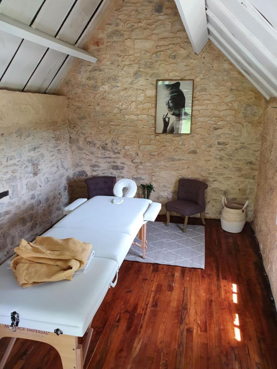 Les Pierres Lotoises - Chambre Dhotes Le Pigeonnier Reilhaguet Bagian luar foto